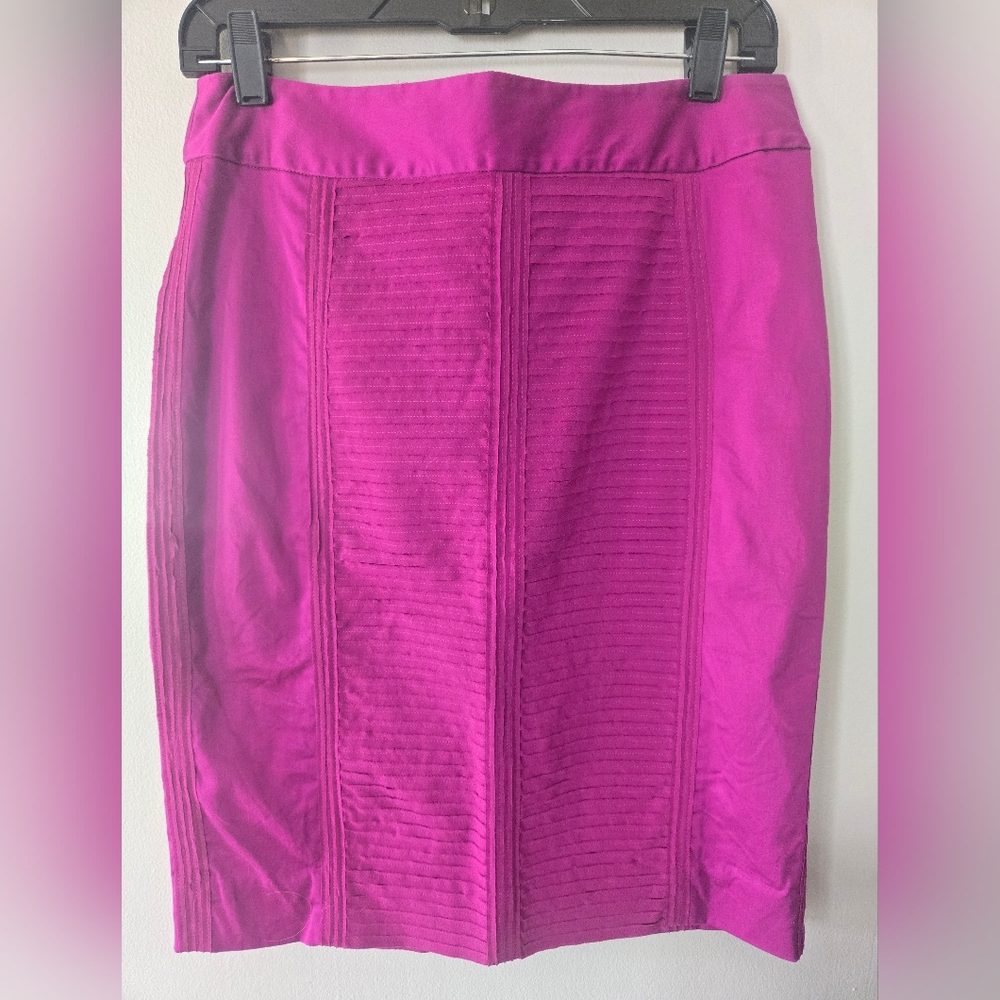 White House Black Market Fuchsia Pencil Skirt